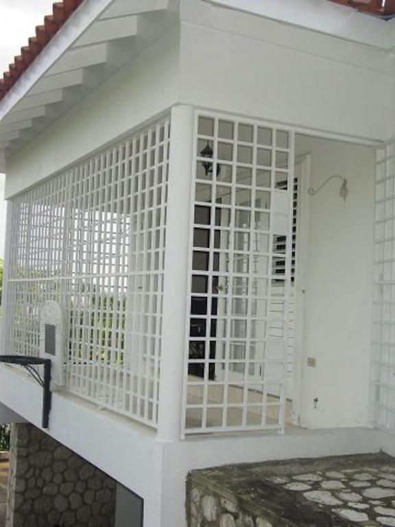 Hill Top Kingston Jamaica الغرفة الصورة