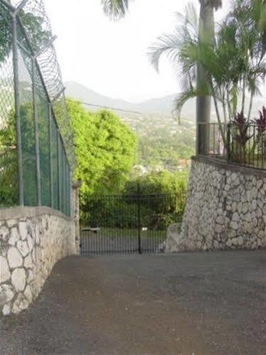 Hill Top Kingston Jamaica المظهر الخارجي الصورة